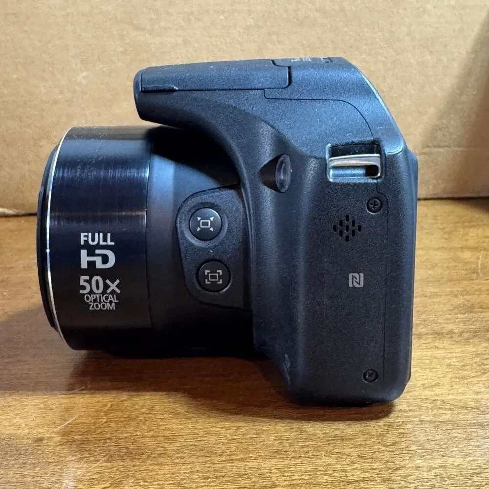 Canon PowerShot SX530 HS Digital Camera Black Case Tripod Battery 50X Lens Wifi